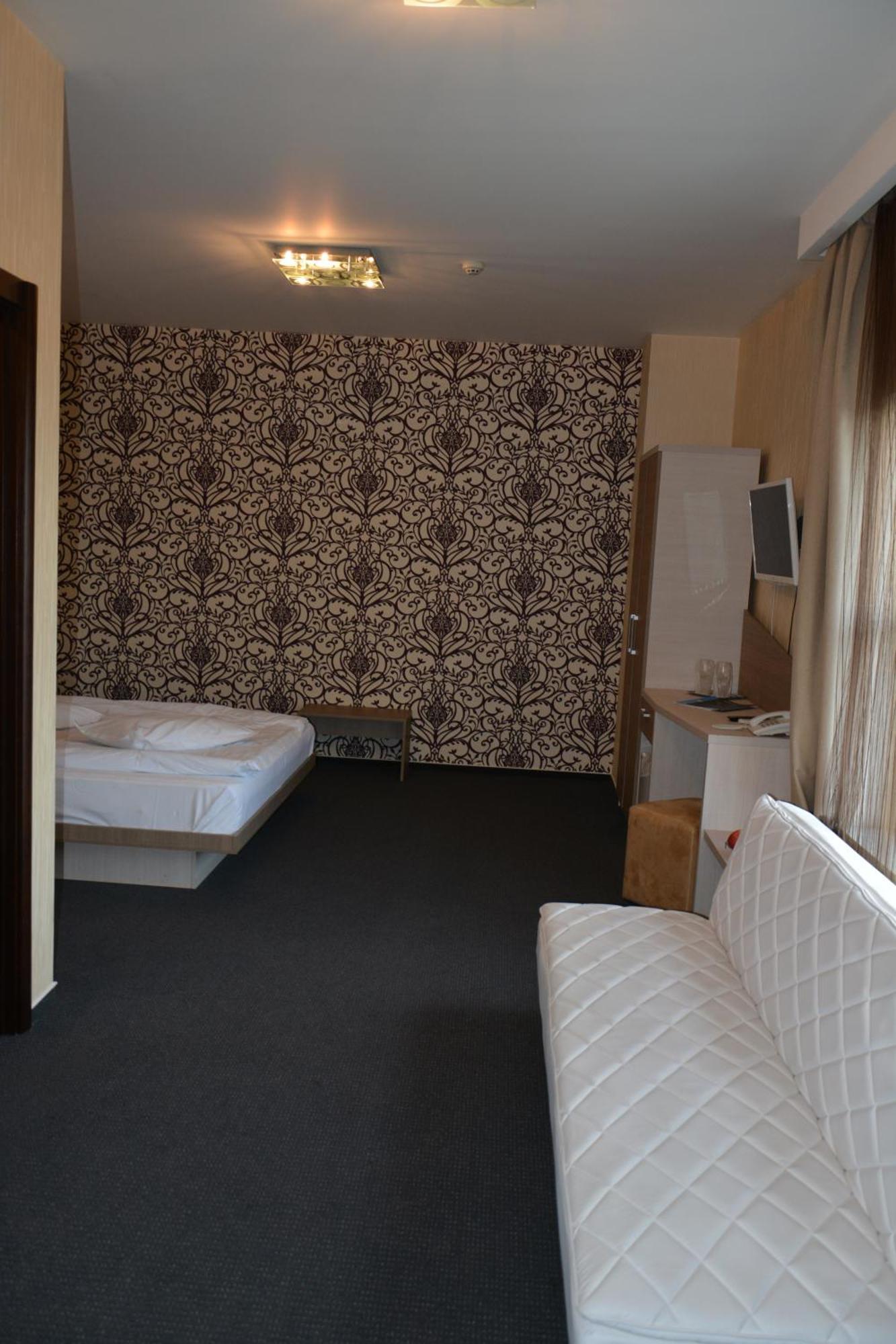 Albert Hotel Ploiesti Bilik gambar