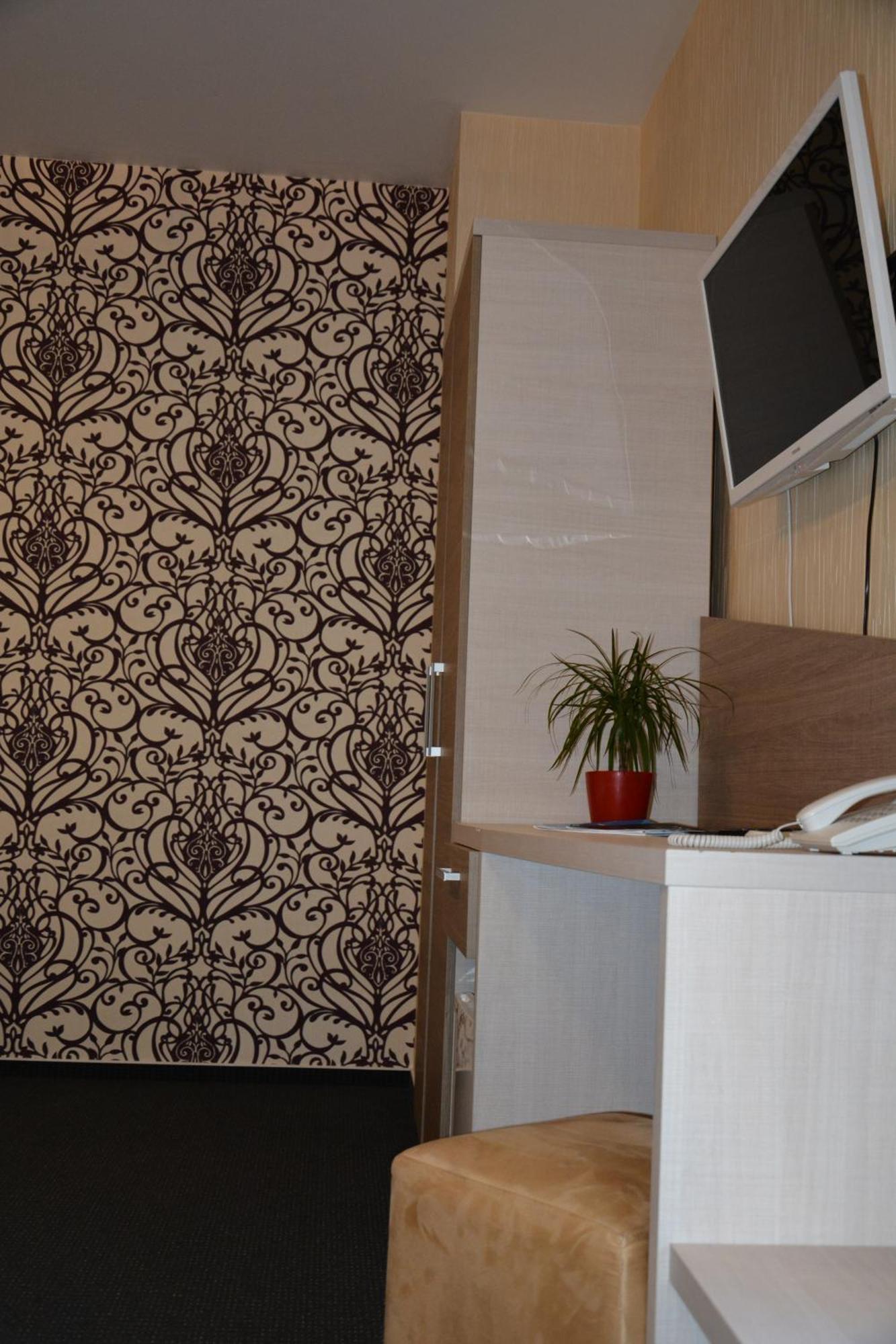 Albert Hotel Ploiesti Bilik gambar